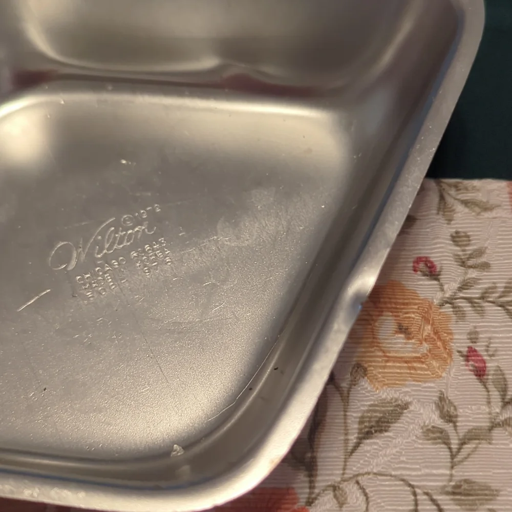Wilton card symbol pans